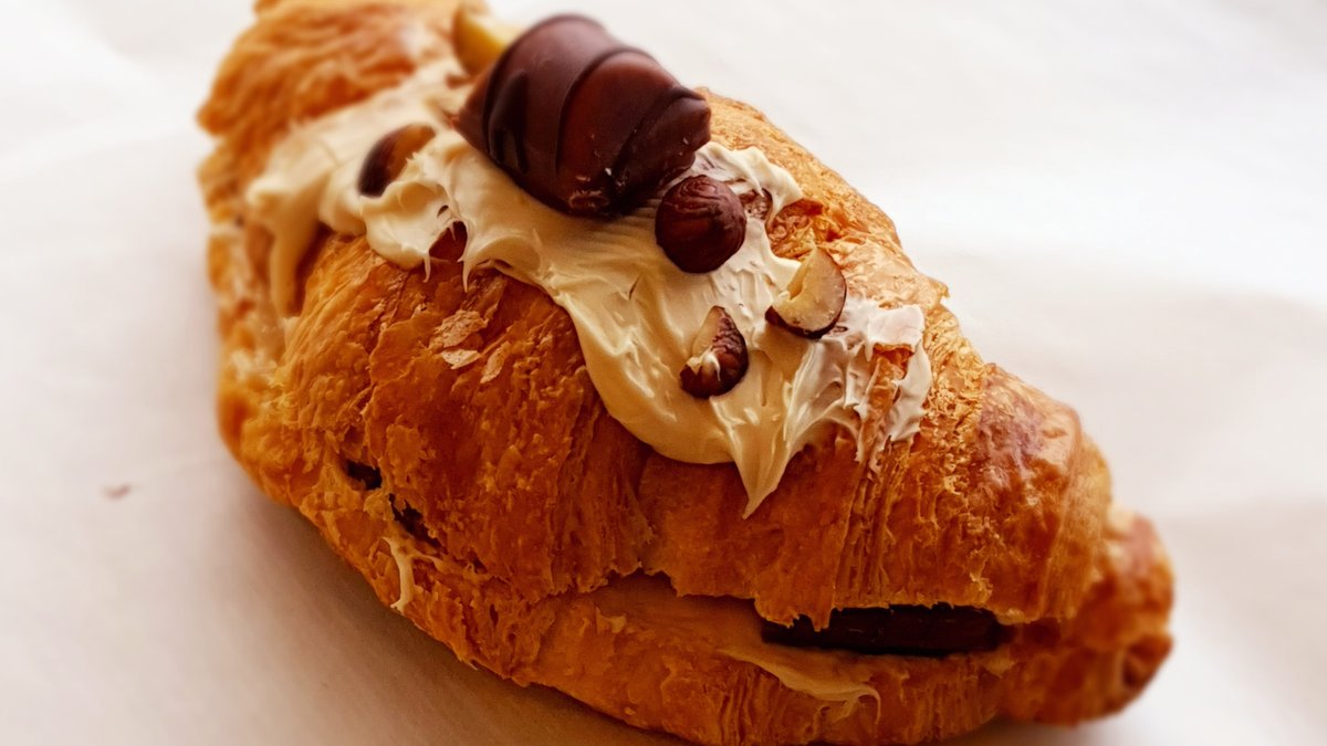 Giant Sweet Croissant Bueno-Hazelnut
