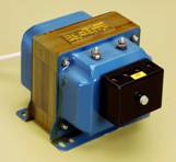 Style 04-1012 — in 3-core PVC cable, out fuse-block
